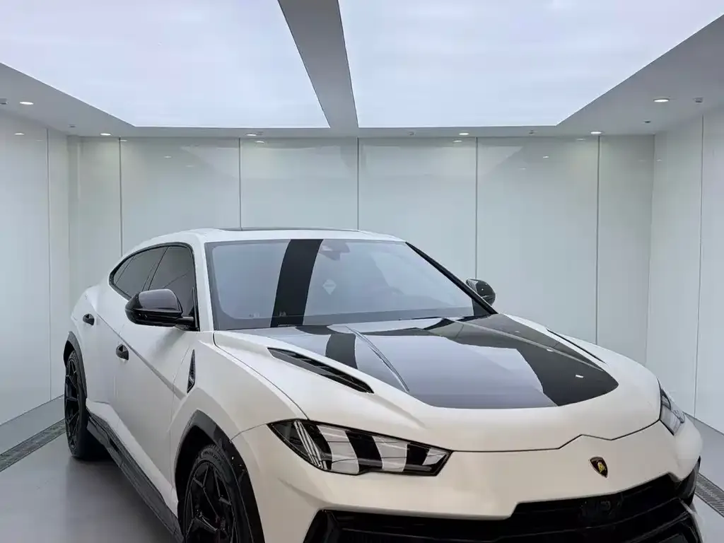 Lamborghini Urus — фото 3