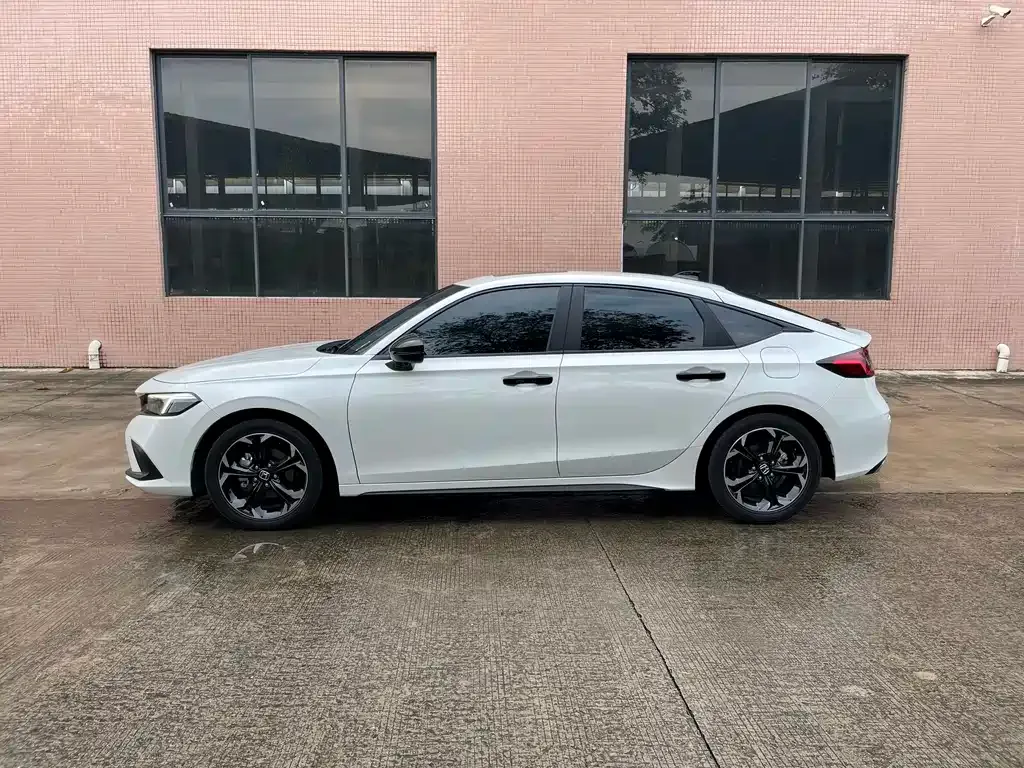 Honda Civic — фото 10