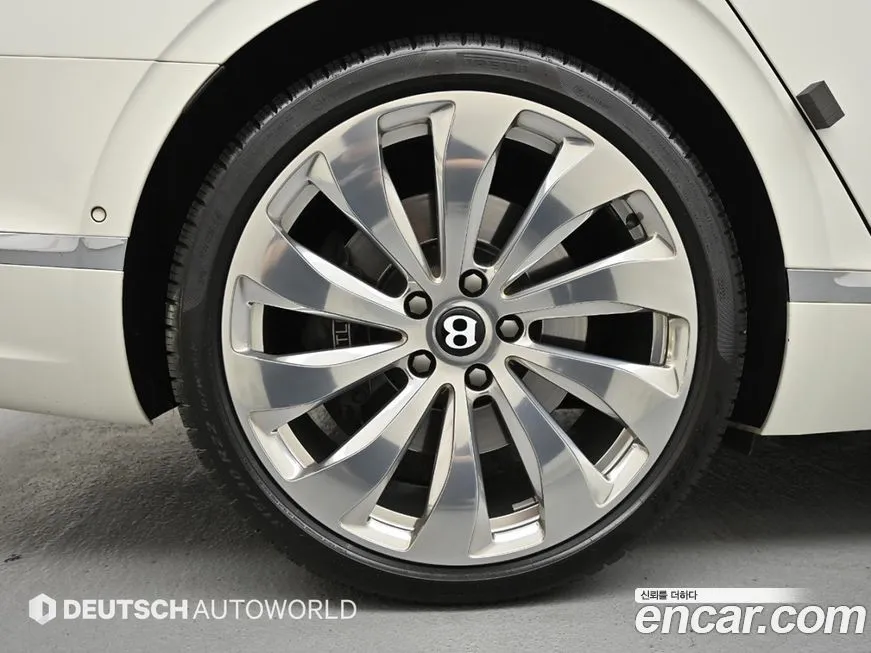 Bentley Flying Spur 2021 из KR, фото 4
