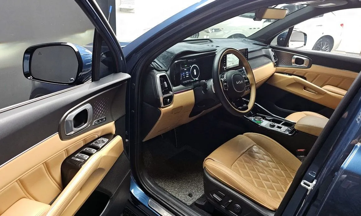 Kia Sorento — фото 7