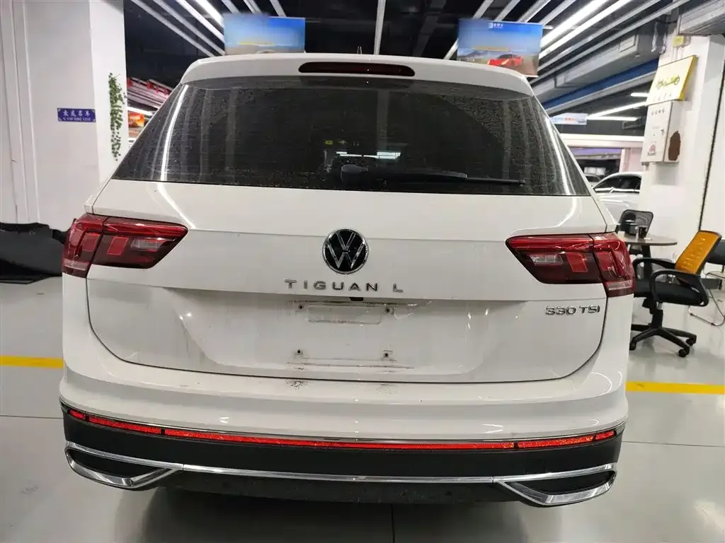 Volkswagen Tiguan L — фото 2