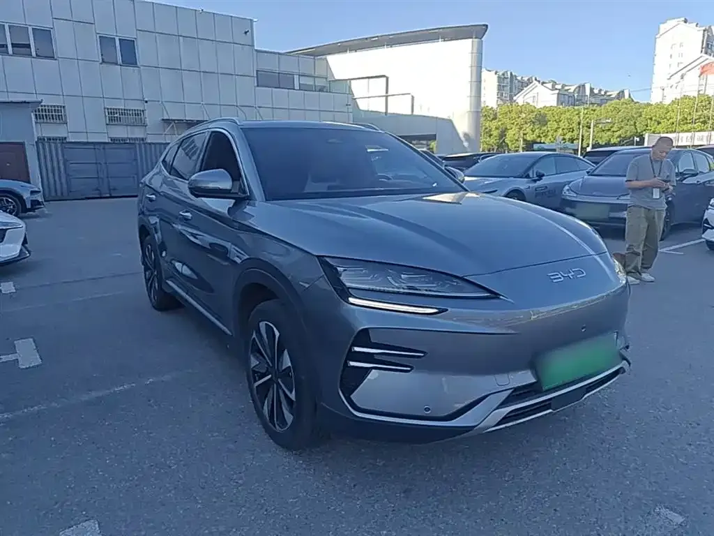 BYD PLUS New Energy — фото 3