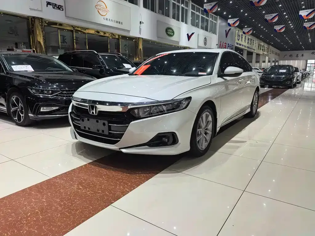 Honda Accord — фото 1