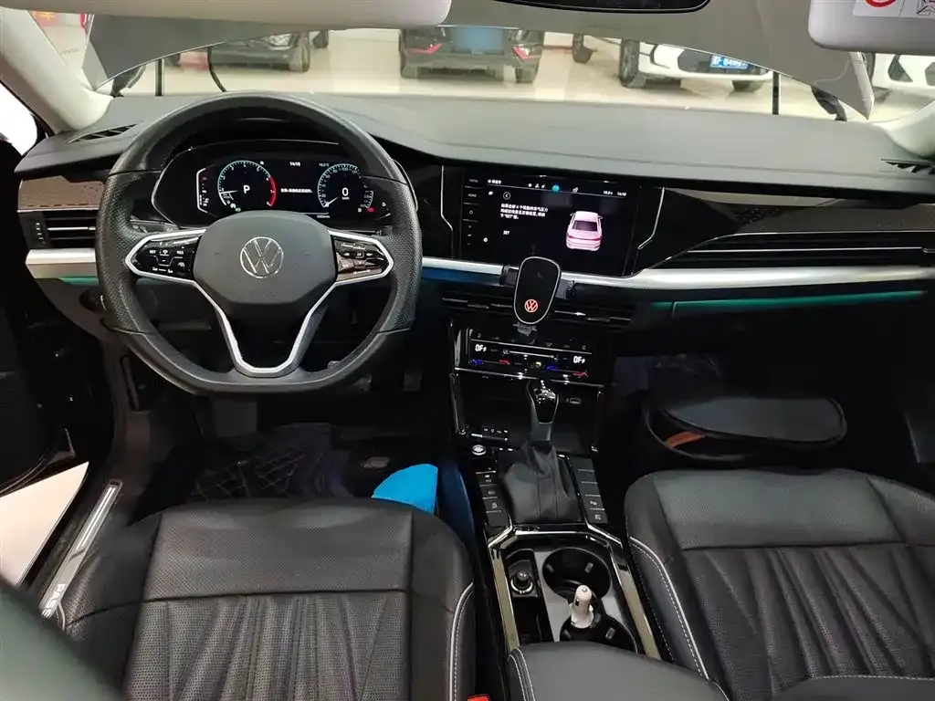 Volkswagen Passat — фото 9