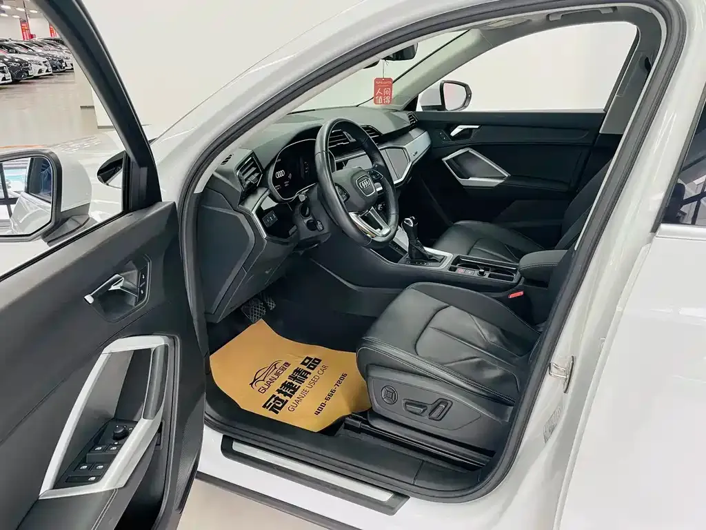 Audi Q3 2021 из CN, фото 10