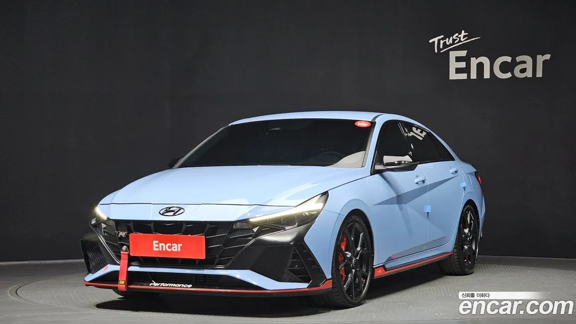 Hyundai AVANTE — фото 1