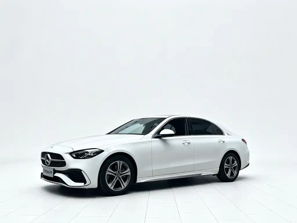 Mercedes-Benz C-Class — фото 1