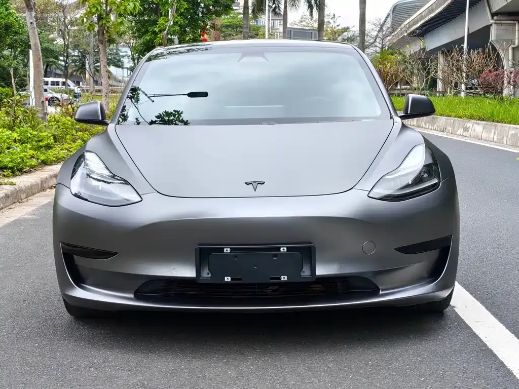 Tesla Model 3 — фото 6