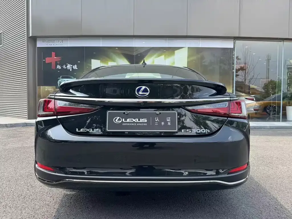 Lexus ES — фото 3