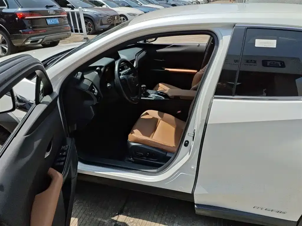 Lexus UX 2022 из CN, фото 5