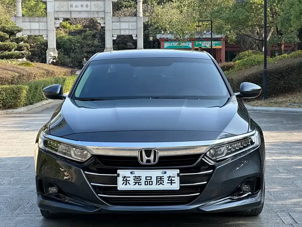 Honda Accord — фото 7