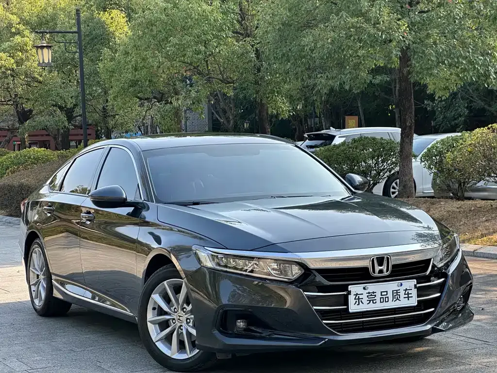 Honda Accord — фото 9