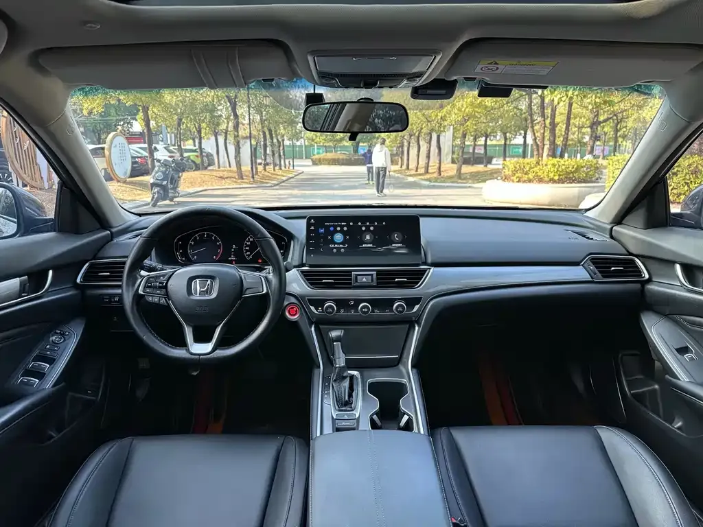 Honda Accord — фото 2