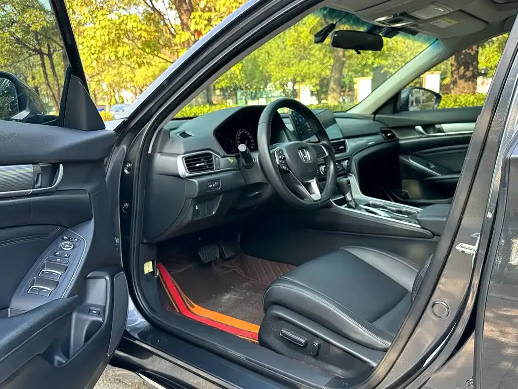 Honda Accord — фото 5