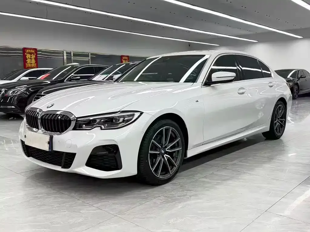 BMW 3 Series — фото 1