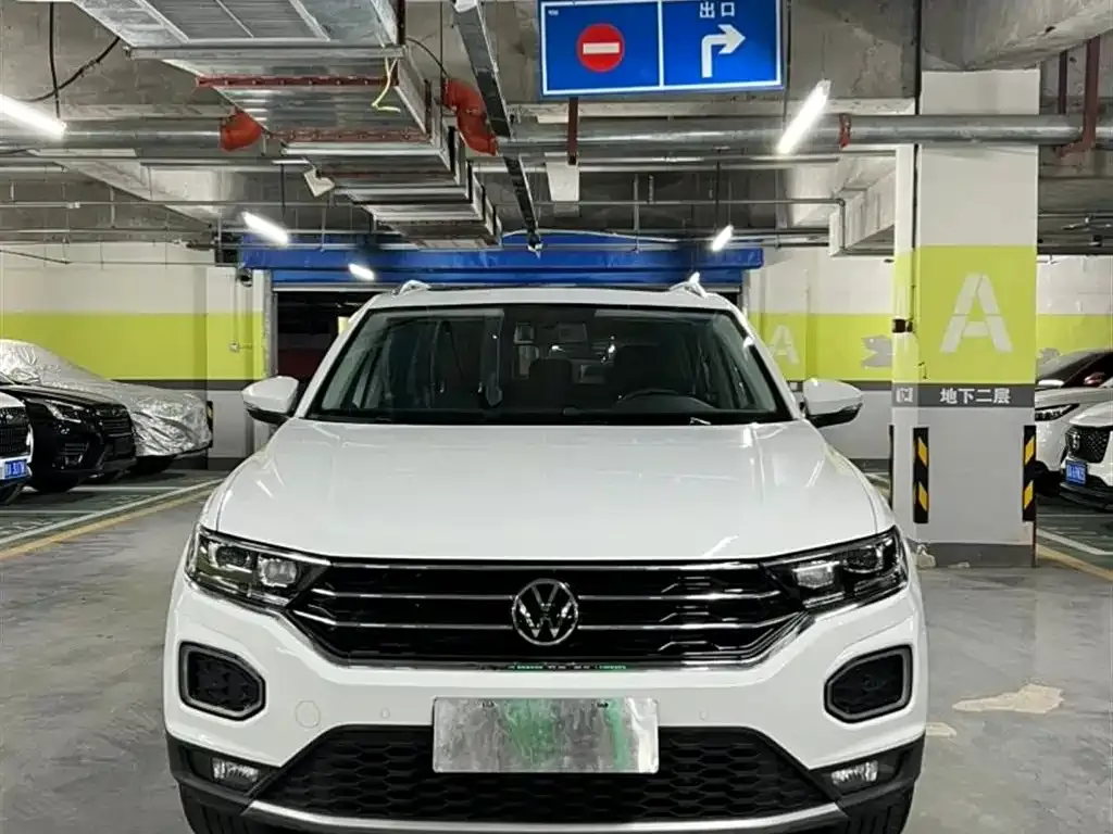 Volkswagen T-Roc — фото 4