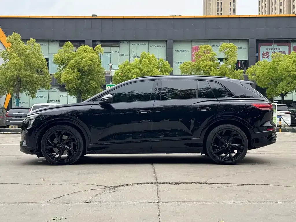 Audi Q5 e-tron 2023 из CN, фото 7