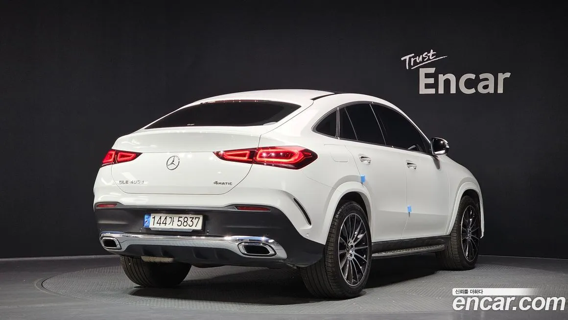 Mercedes-Benz GLE-Class — фото 9