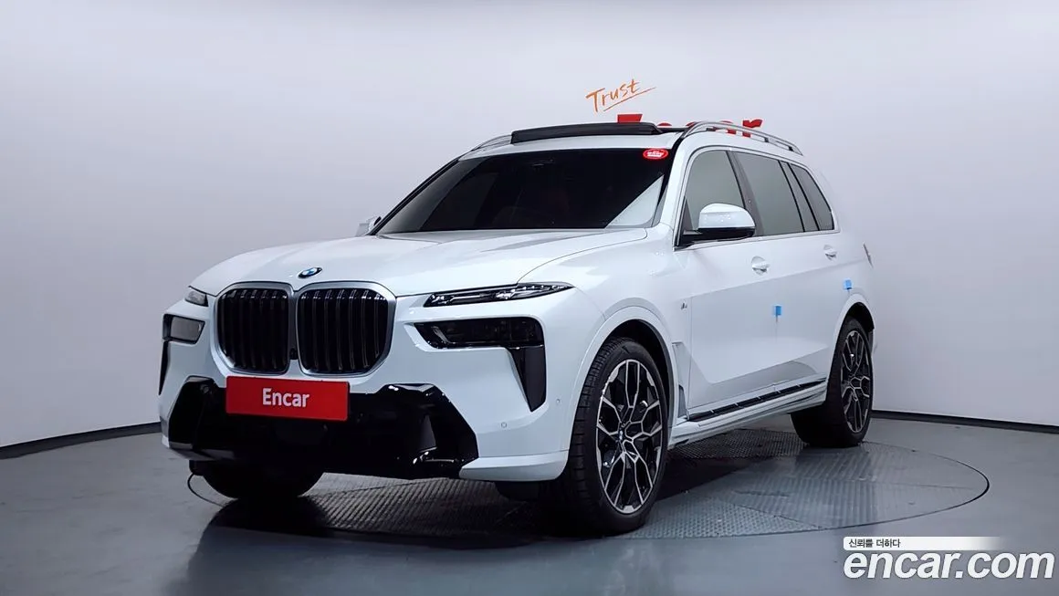 BMW X7 — фото 1