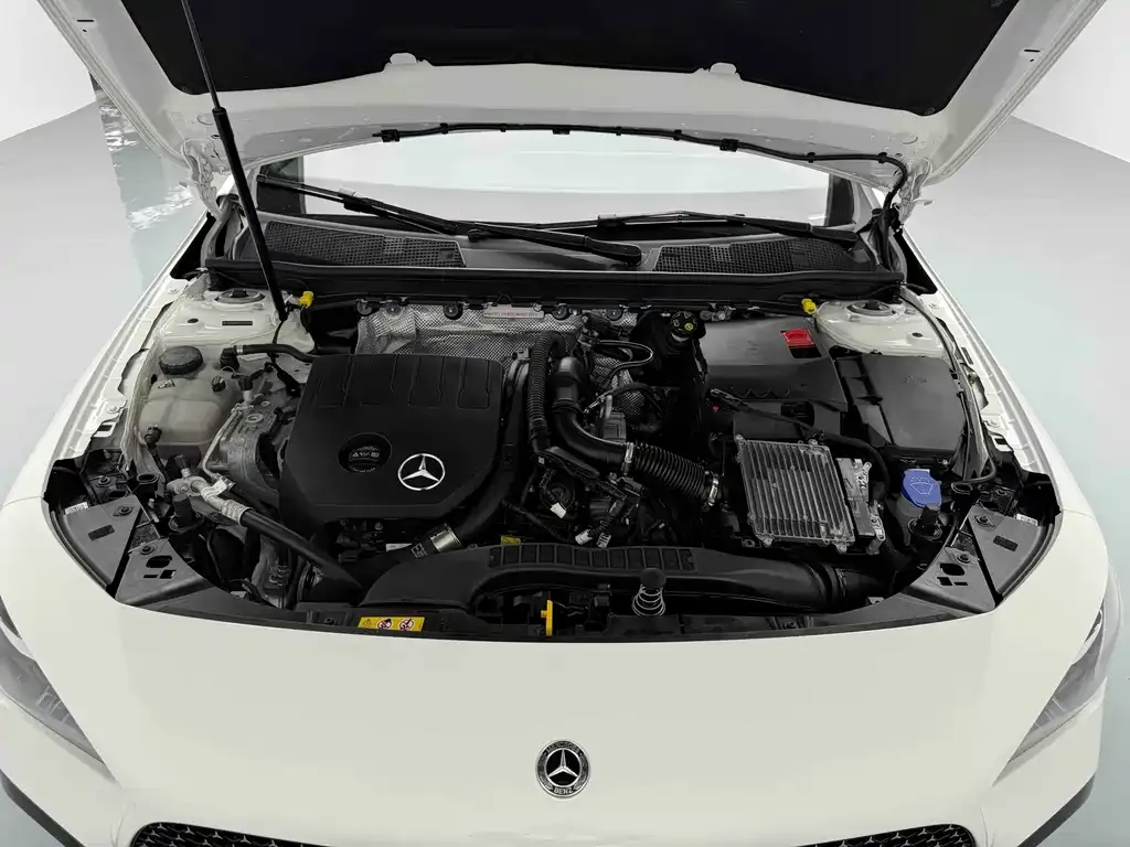 Mercedes-Benz CLA (Import) — фото 9