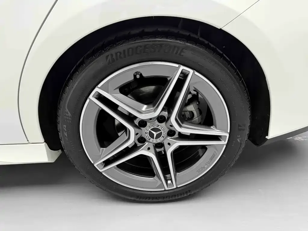 Mercedes-Benz CLA (Import) — фото 10