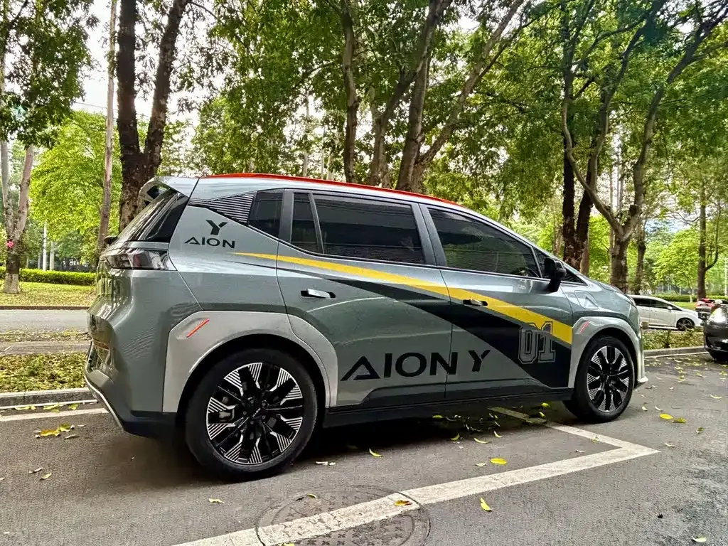 Aion Y — фото 8