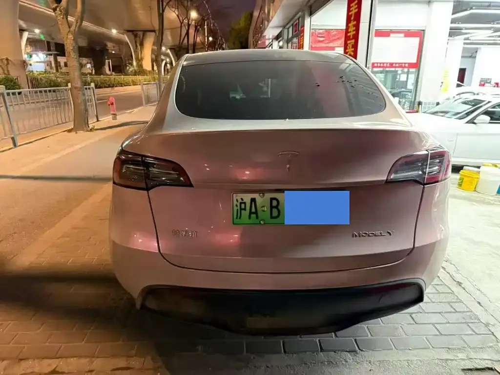 Tesla Model Y — фото 7