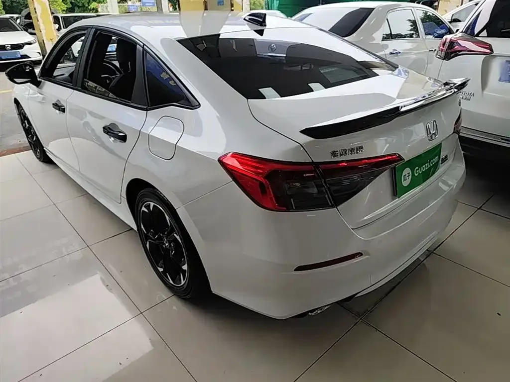 Honda Civic — фото 9