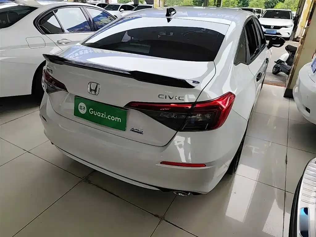 Honda Civic — фото 8