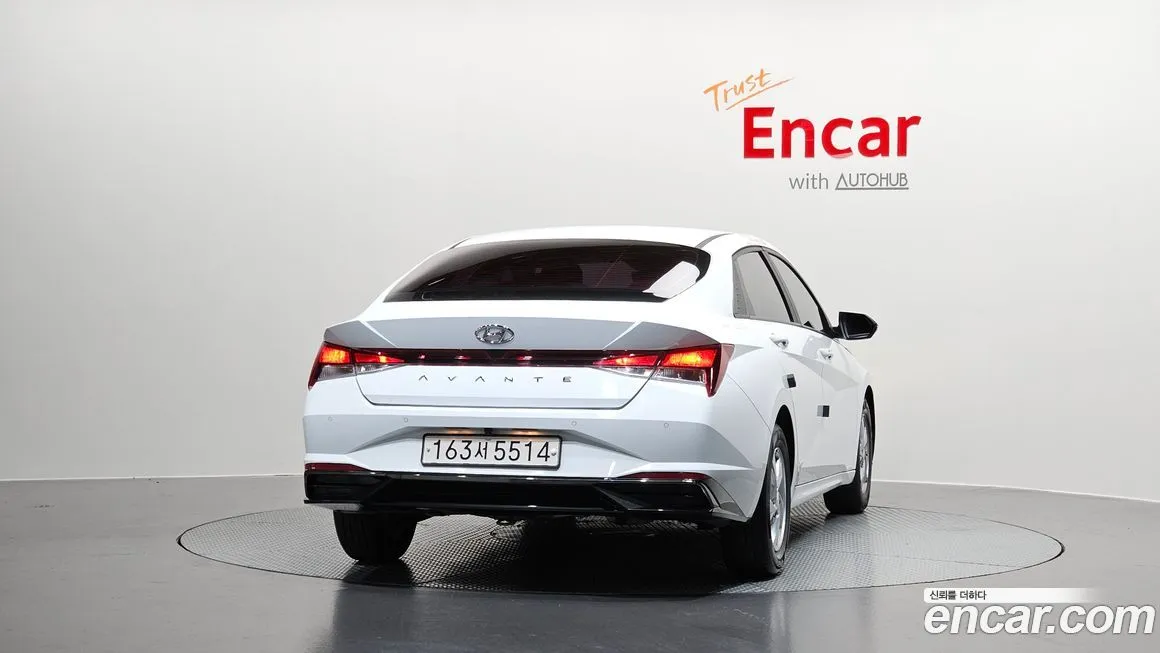 Hyundai AVANTE — фото 2