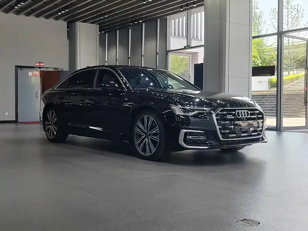 Audi A6L — фото 6