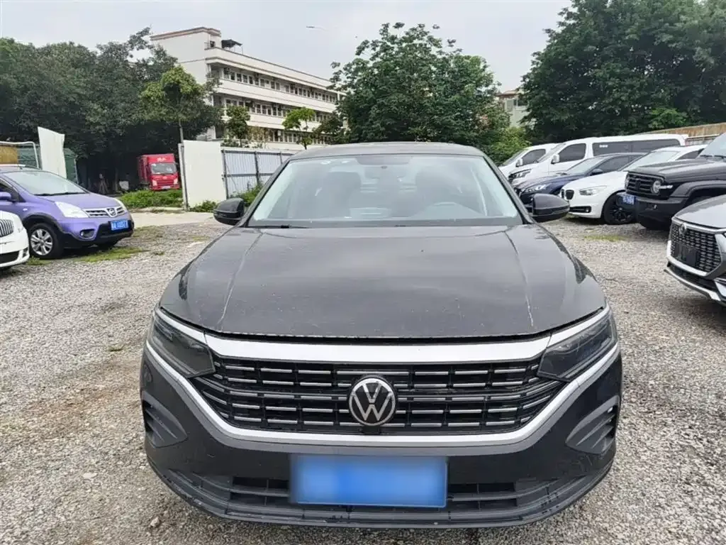 Volkswagen Passat — фото 10