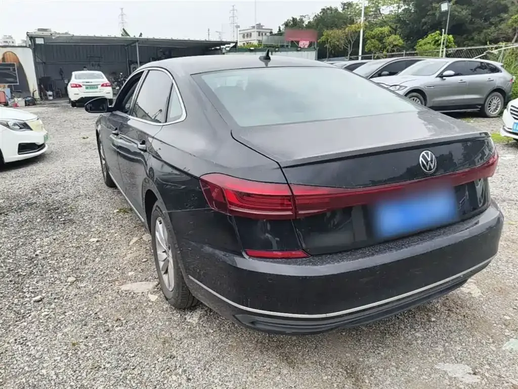 Volkswagen Passat — фото 5