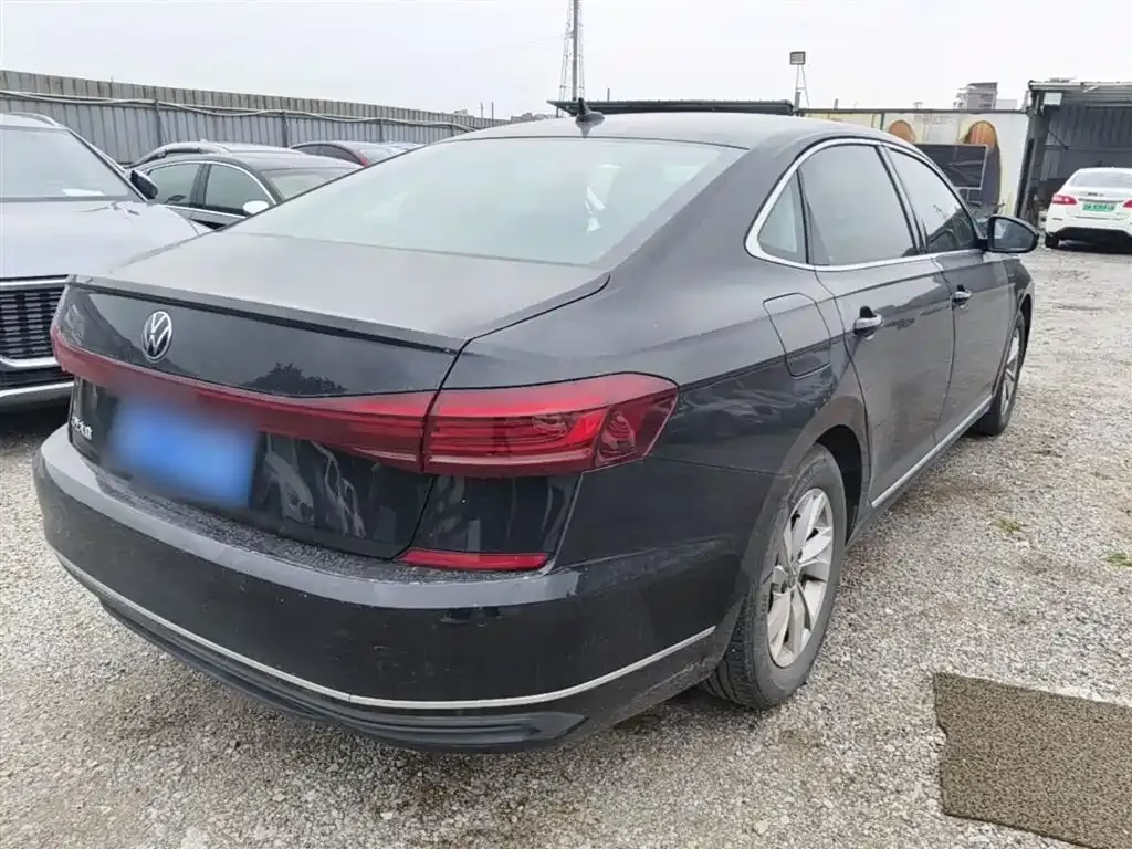 Volkswagen Passat — фото 3