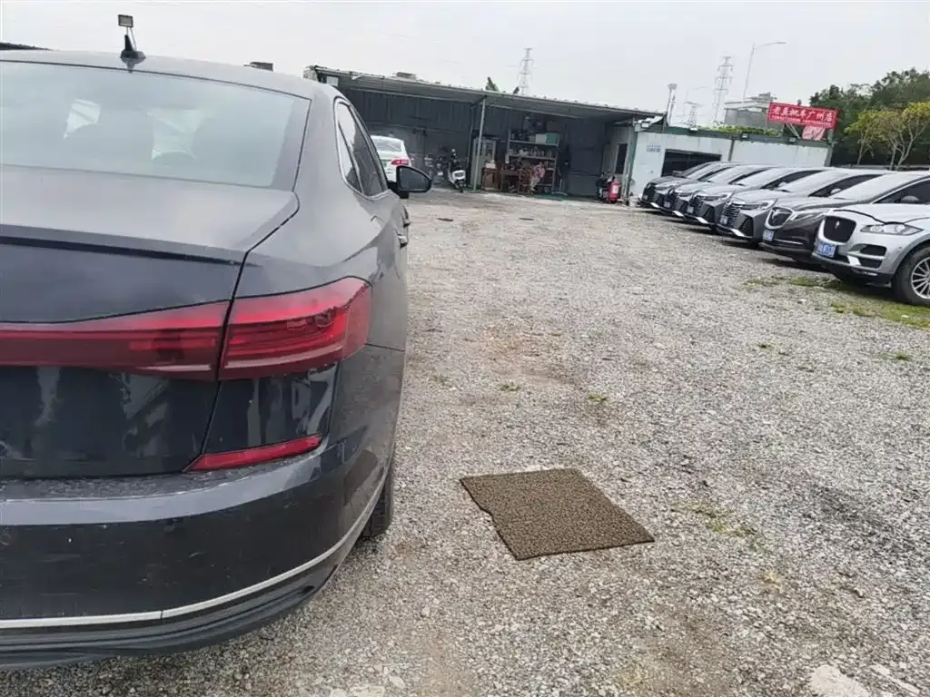 Volkswagen Passat — фото 2