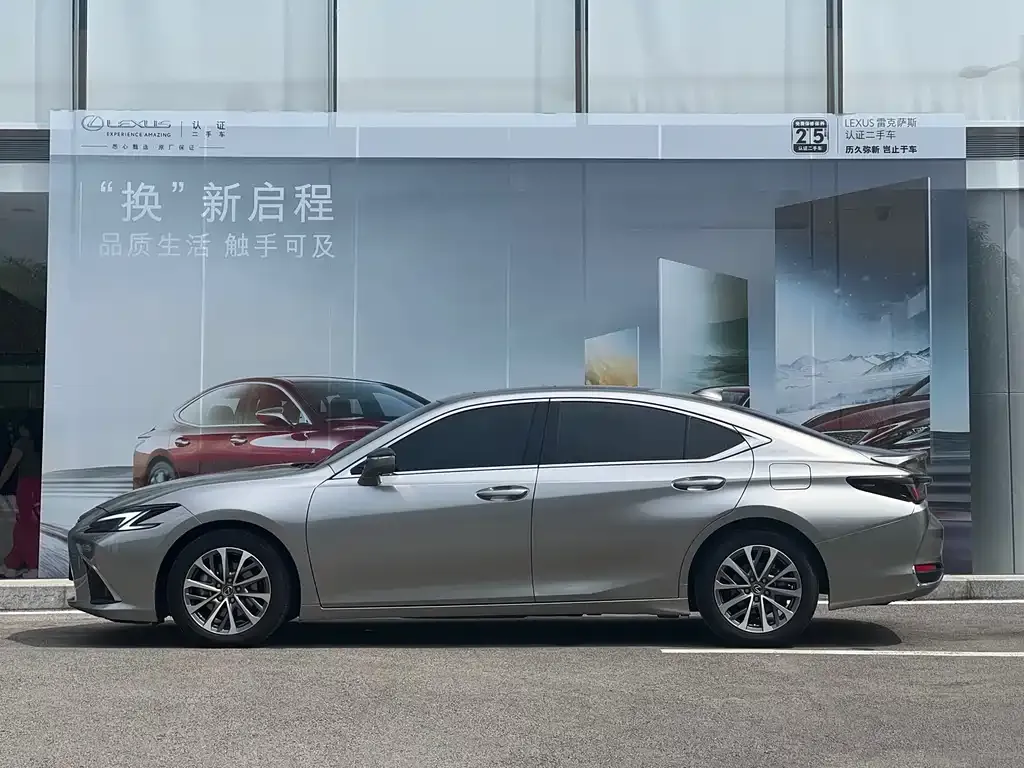 Lexus ES — фото 3