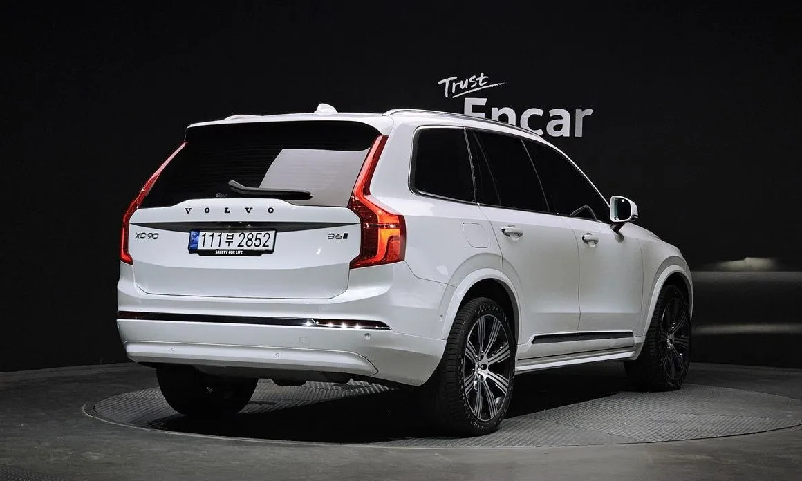 Volvo XC90 2023 из KR, фото 8