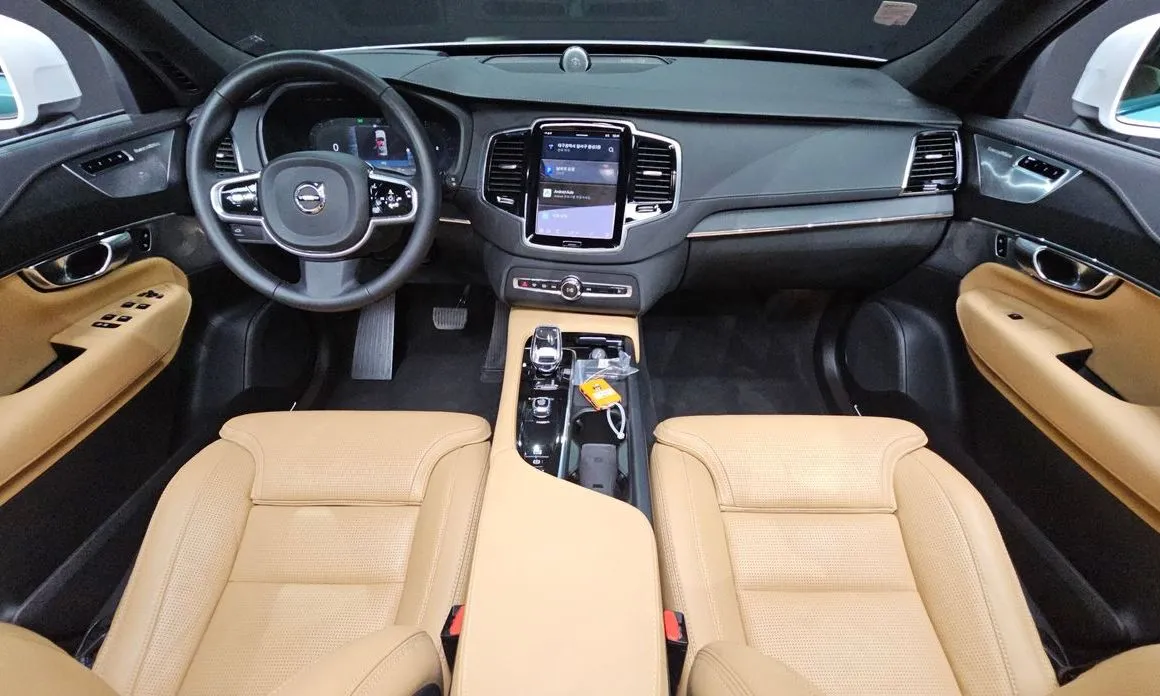 Volvo XC90 2023 из KR, фото 7