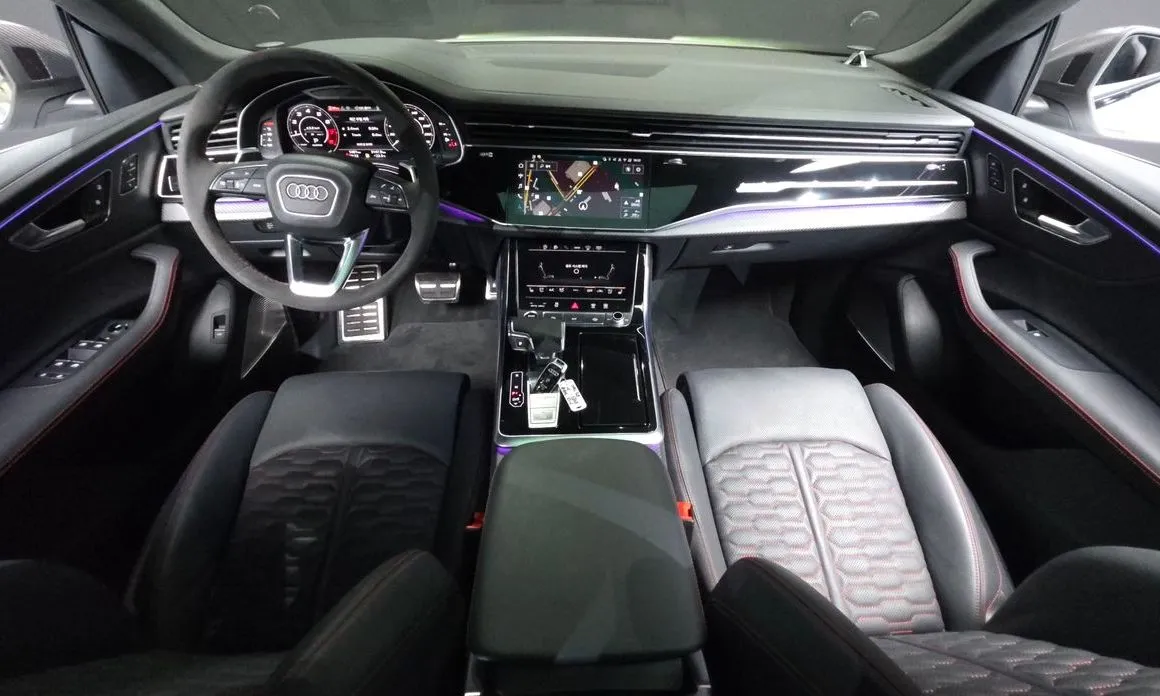 Audi RSQ8 2025 из KR, фото 10