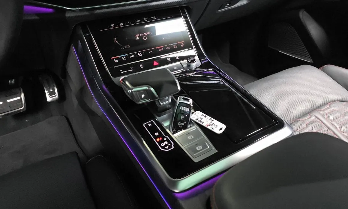 Audi RSQ8 2025 из KR, фото 3