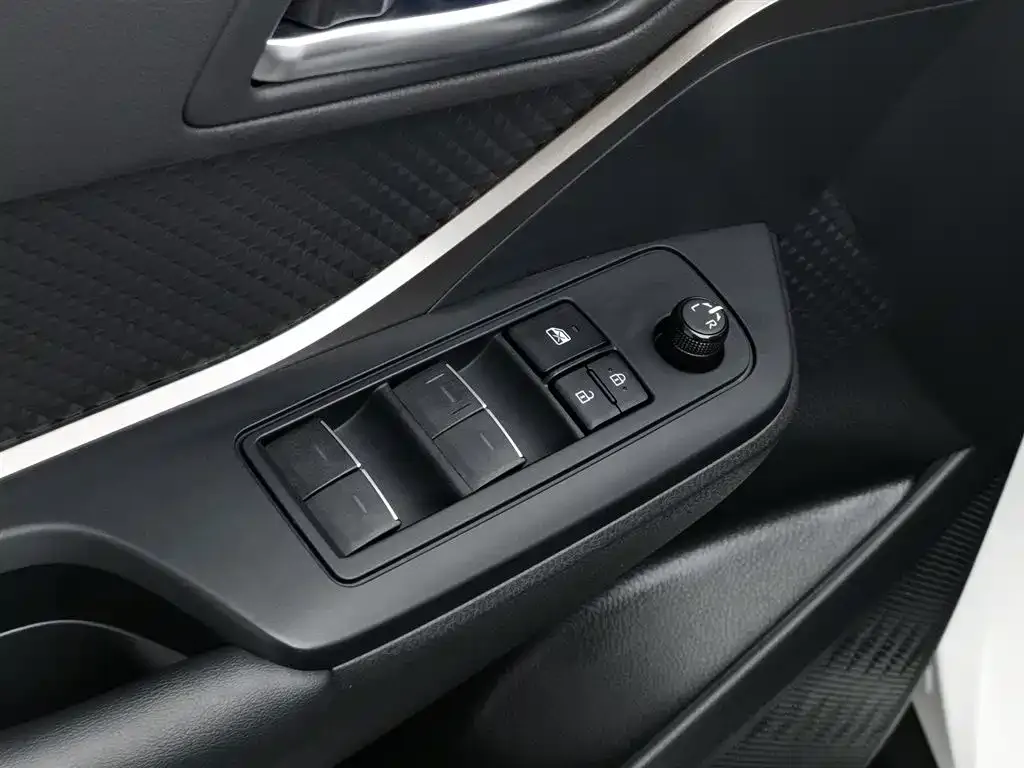 Toyota IZOA 2024 из CN, фото 3