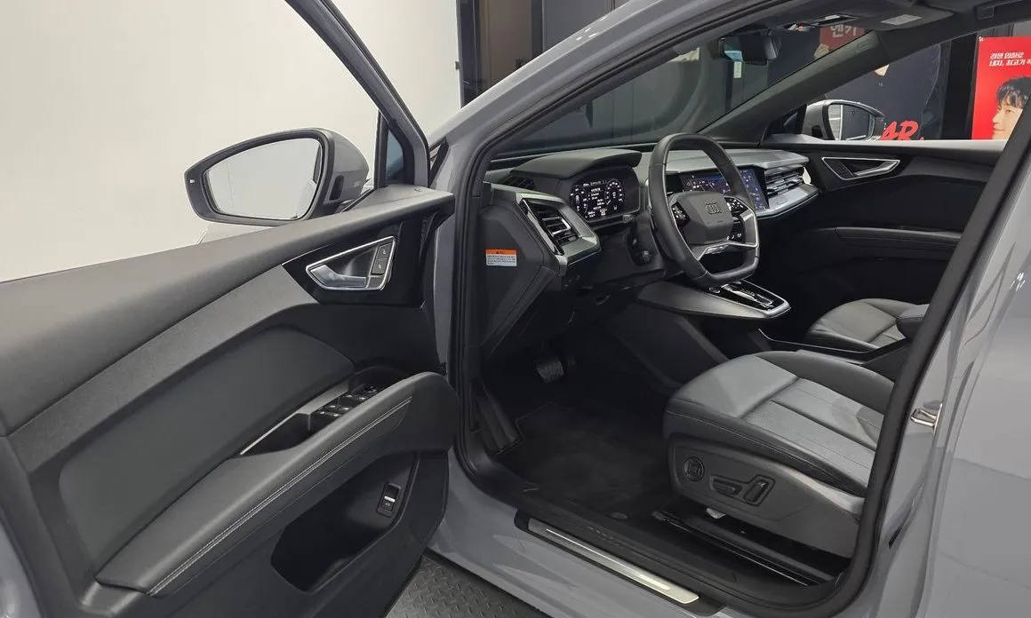 Audi Q4 e-tron 2023 из KR, фото 10