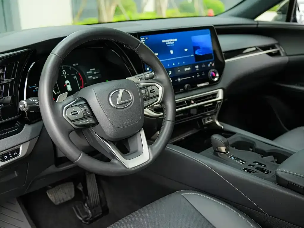 Lexus RX — фото 3