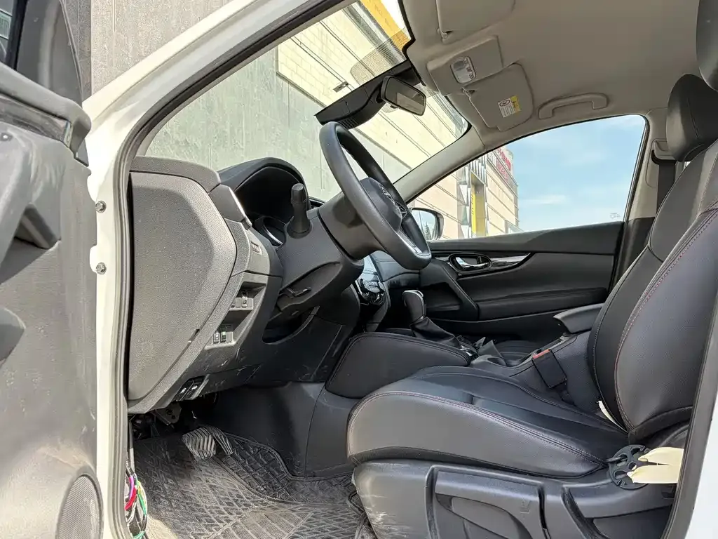 Nissan Qashqai — фото 2