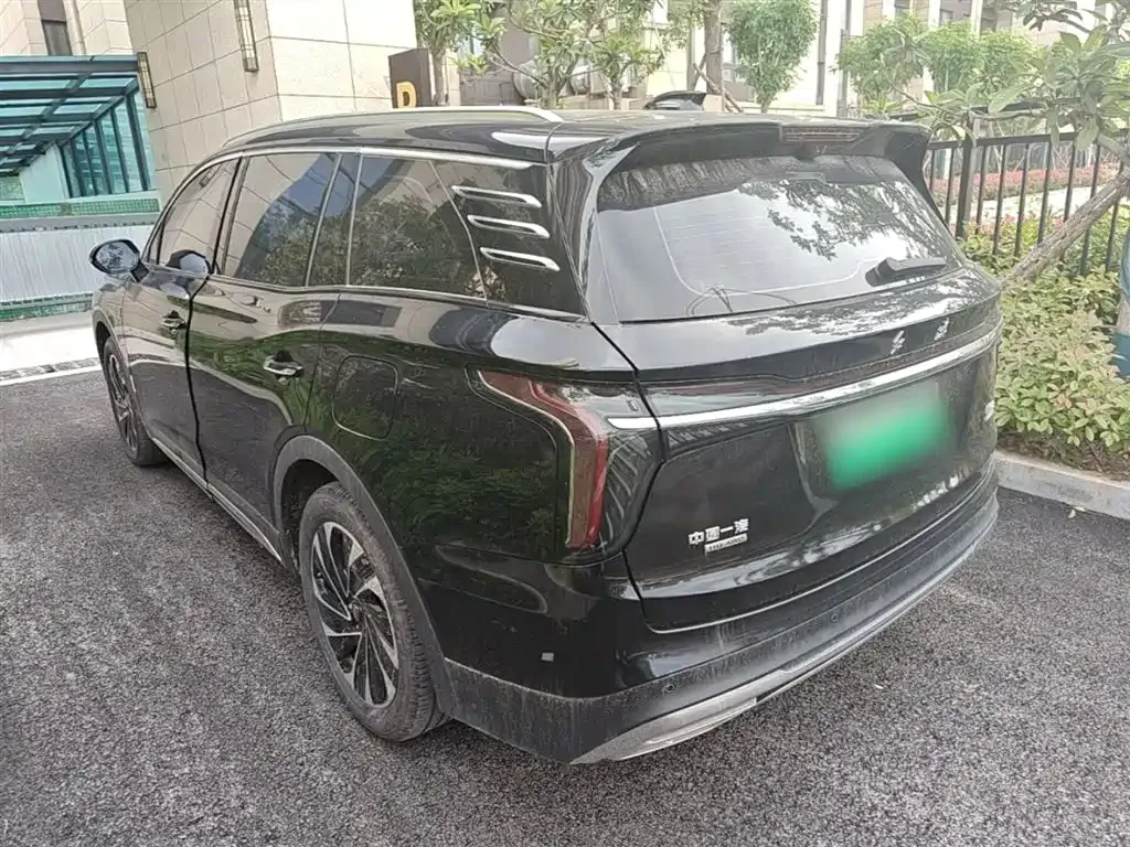 Hongqi HS7 PHEV — фото 6