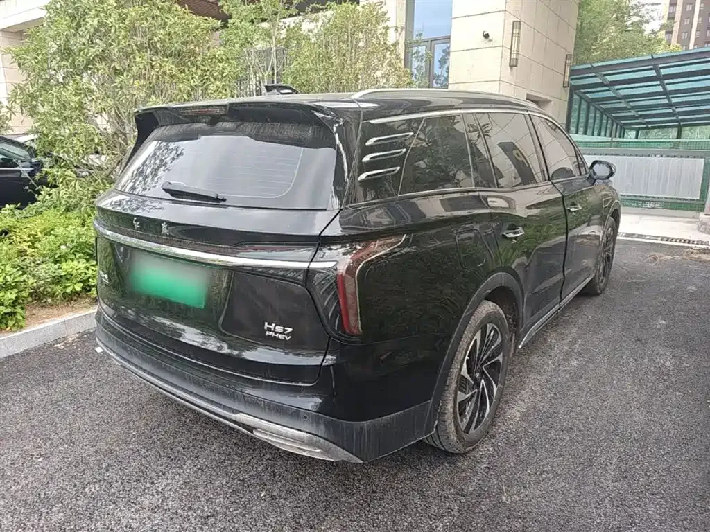 Hongqi HS7 PHEV — фото 10