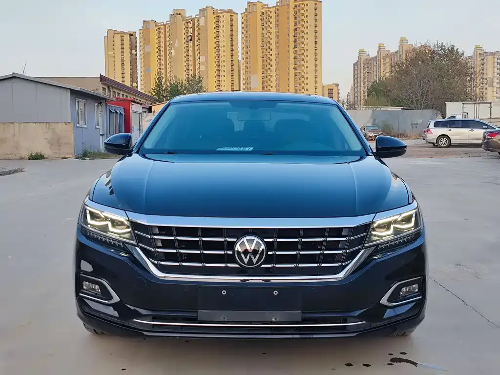 Volkswagen Passat — фото 7