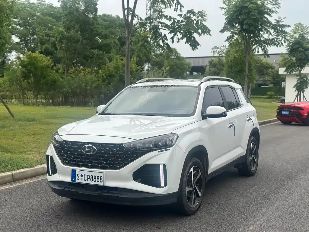 Hyundai ix35 — фото 1