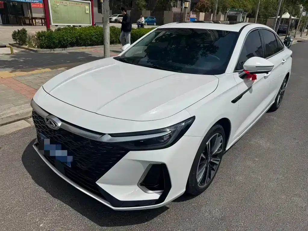Chery Arrizo 8