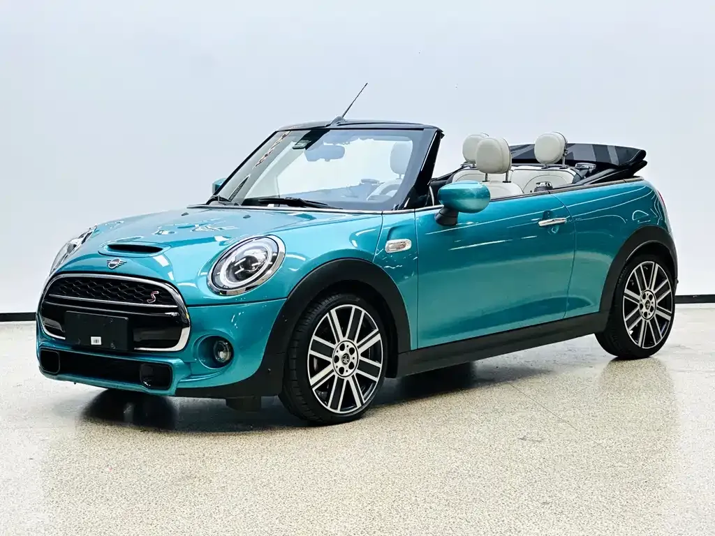 MINI Cooper (3-door) — фото 1